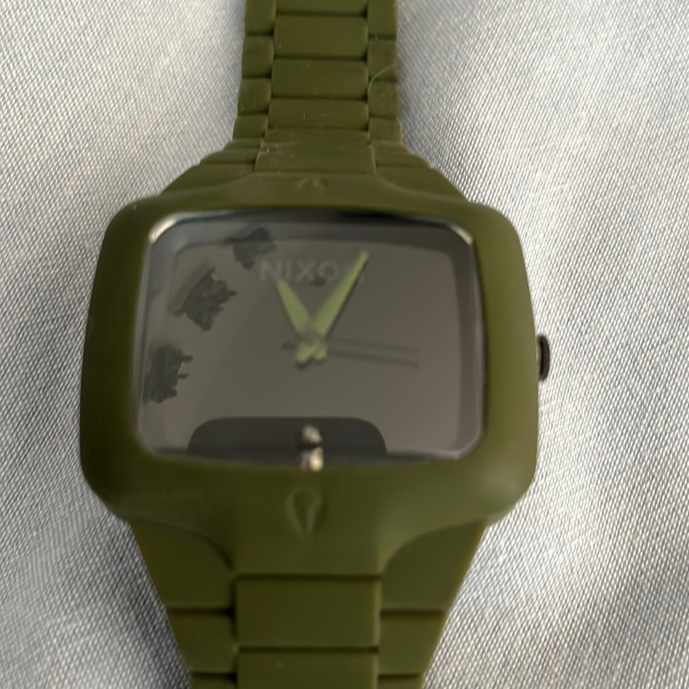 Nixon Watch The Rubber Player